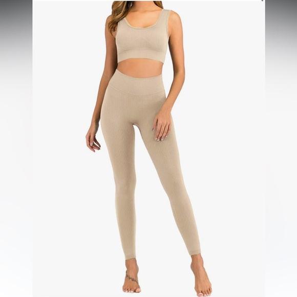 Tan Ribbed Two-Piece Set - Picture 2 of 4